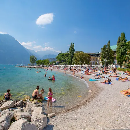 Residenza Rocca Del Lago - Happy Rentals-3